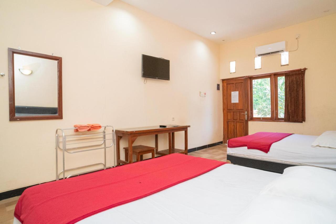 Reddoorz @ Panglima Sudirman Madiun Hotel Екстериор снимка