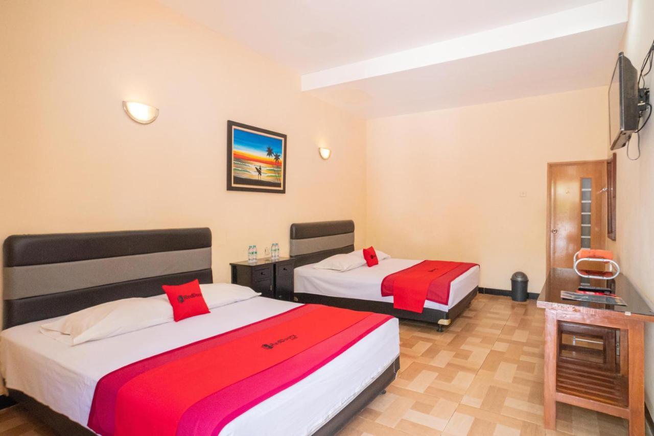 Reddoorz @ Panglima Sudirman Madiun Hotel Екстериор снимка