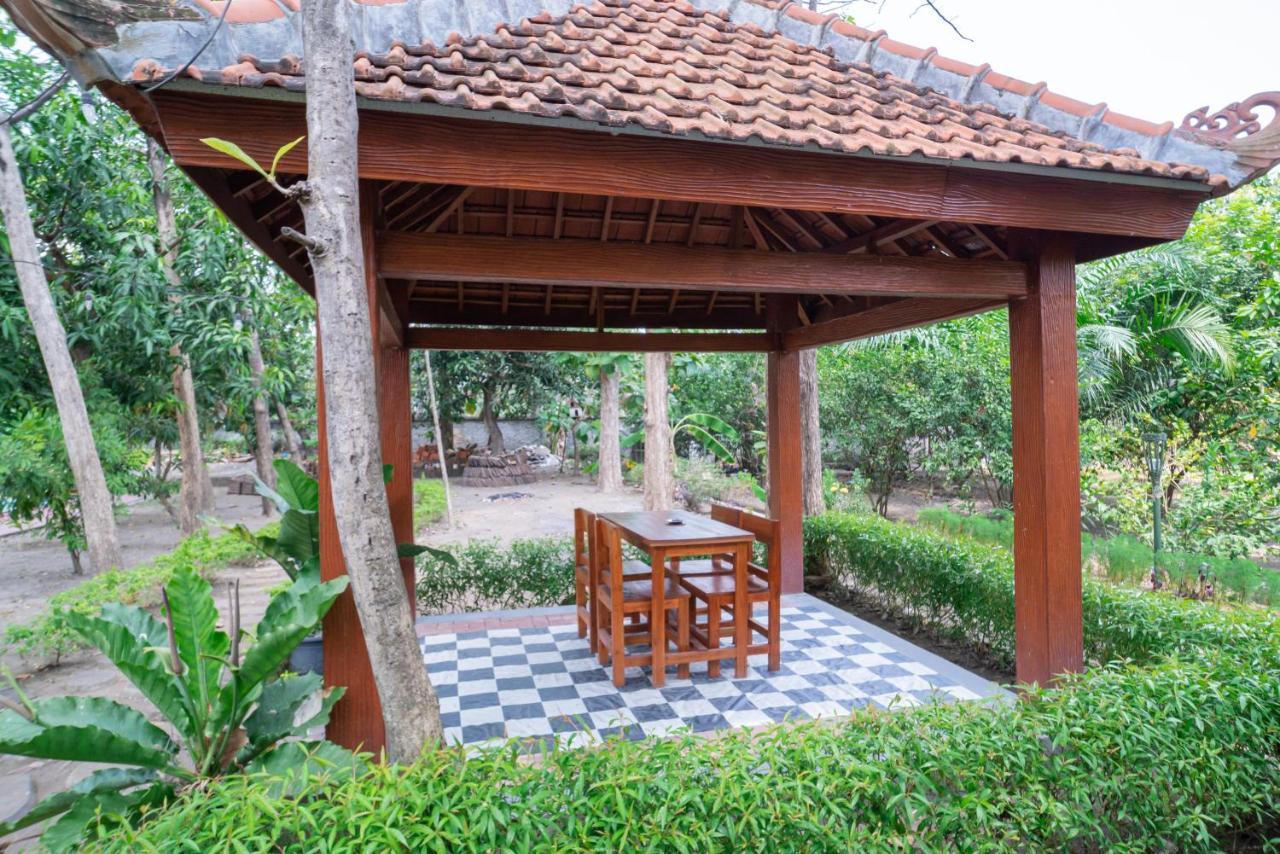 Reddoorz @ Panglima Sudirman Madiun Hotel Екстериор снимка