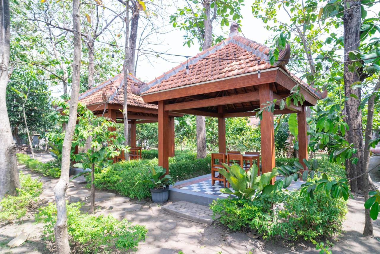 Reddoorz @ Panglima Sudirman Madiun Hotel Екстериор снимка