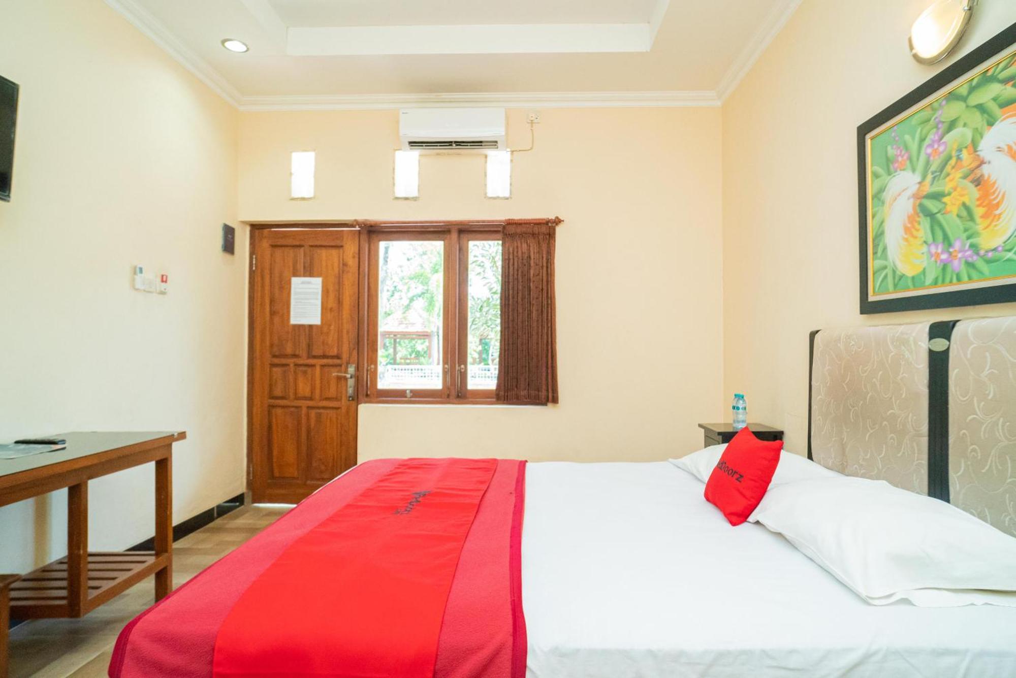 Reddoorz @ Panglima Sudirman Madiun Hotel Екстериор снимка