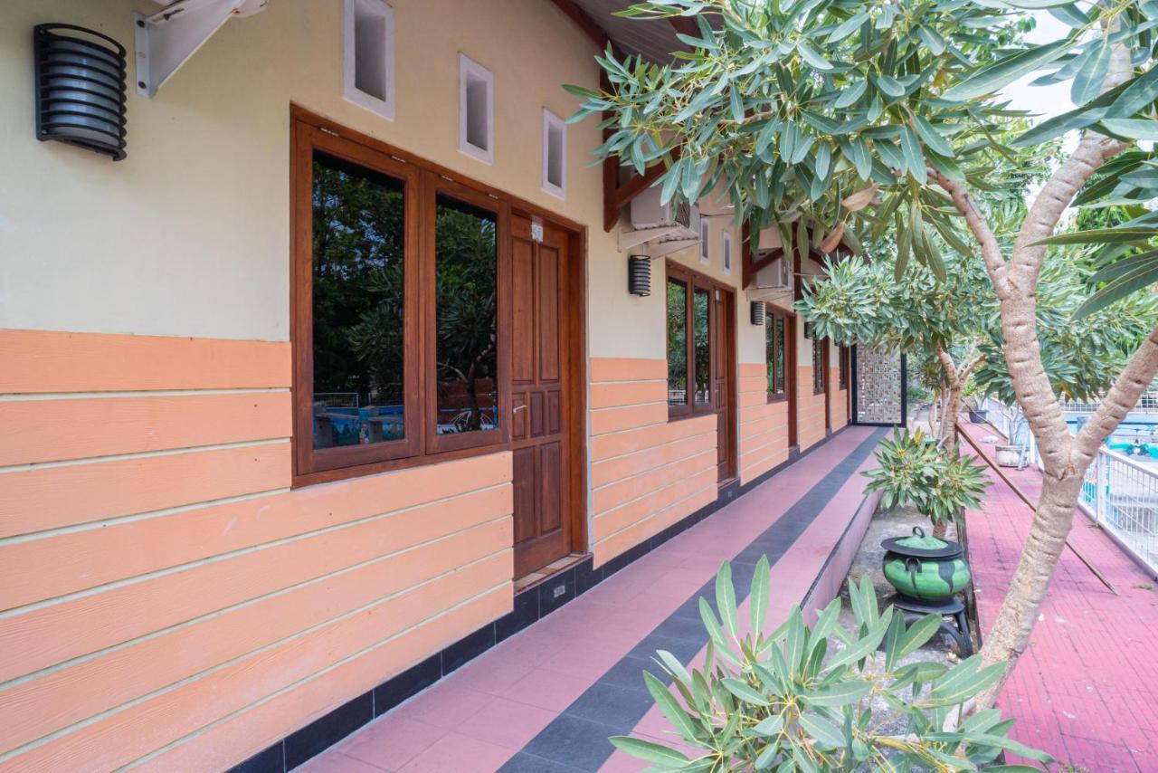 Reddoorz @ Panglima Sudirman Madiun Hotel Екстериор снимка