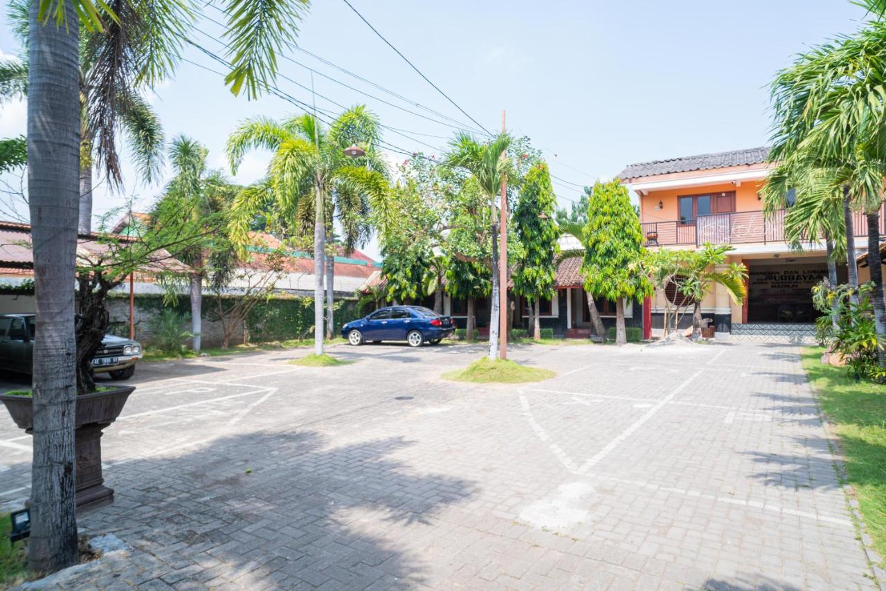 Reddoorz @ Panglima Sudirman Madiun Hotel Екстериор снимка